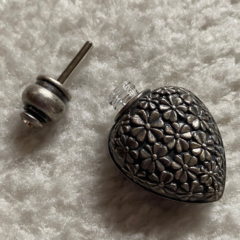 Minature Heart Silvertone Over Glass Perfume Bottle Jeweled Stopper - Picture 12 of 13